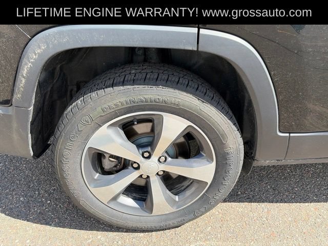 Used 2019 Jeep Cherokee Limited AWD/4WD image 10