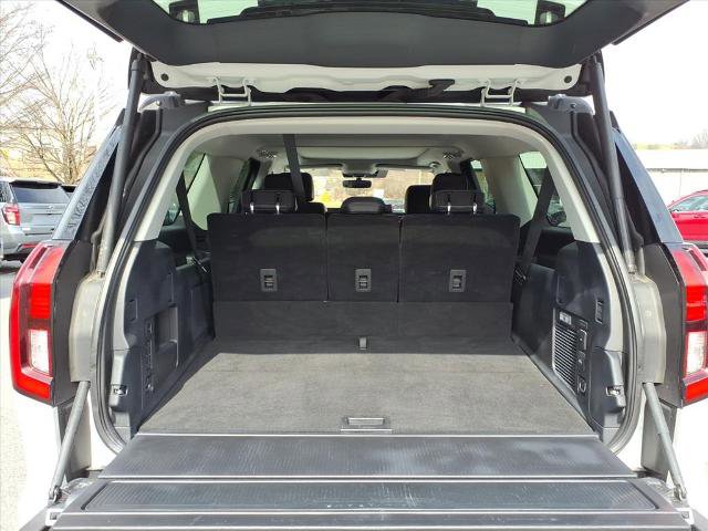 Certified 2025 Ford Expedition Max Platinum AWD/4WD image 5