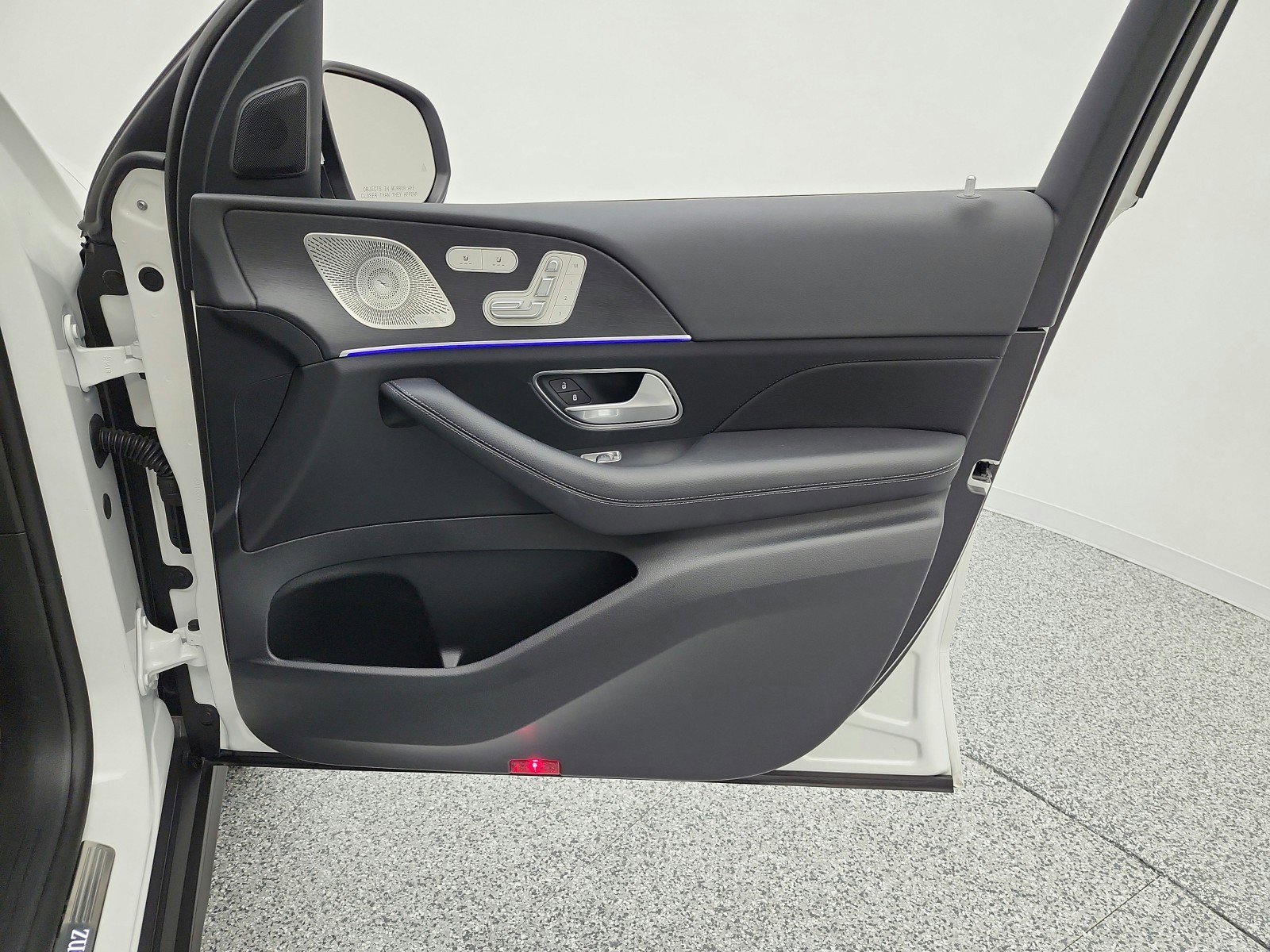 Certified 2025 Mercedes-Benz GLS 450 4MATIC image 22