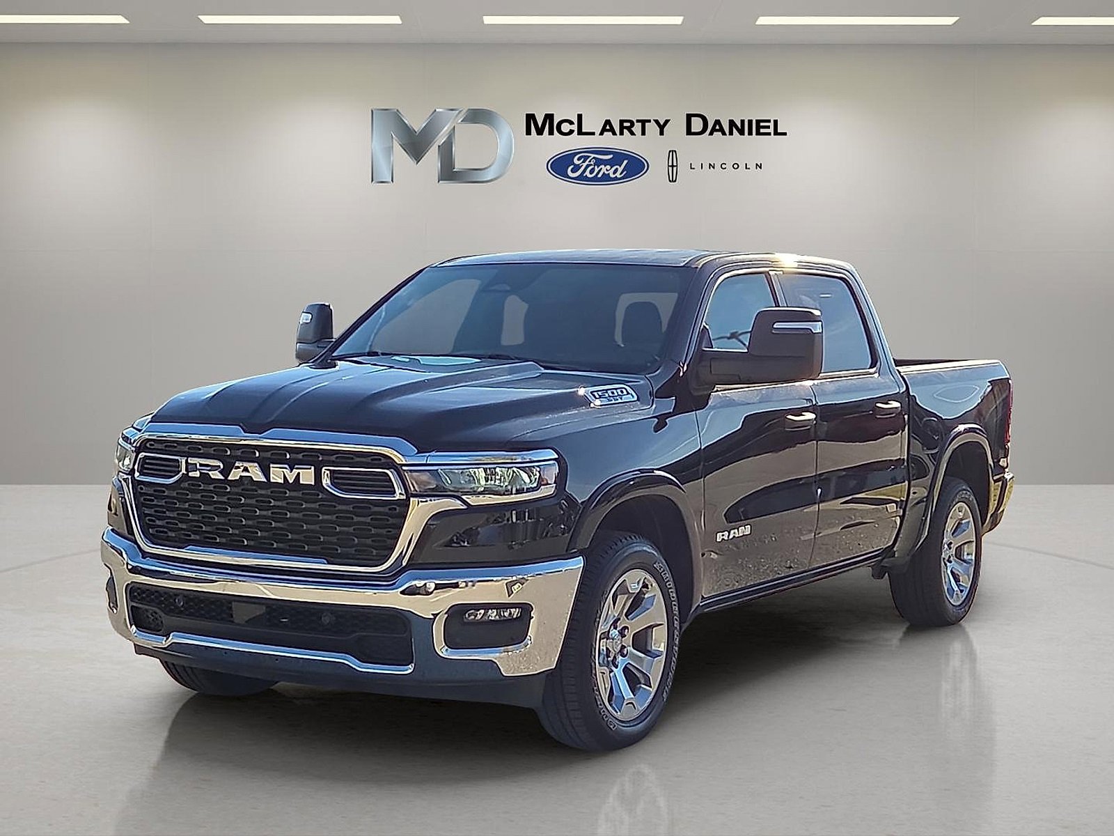 Used 2025 RAM 1500 Big Horn image 2