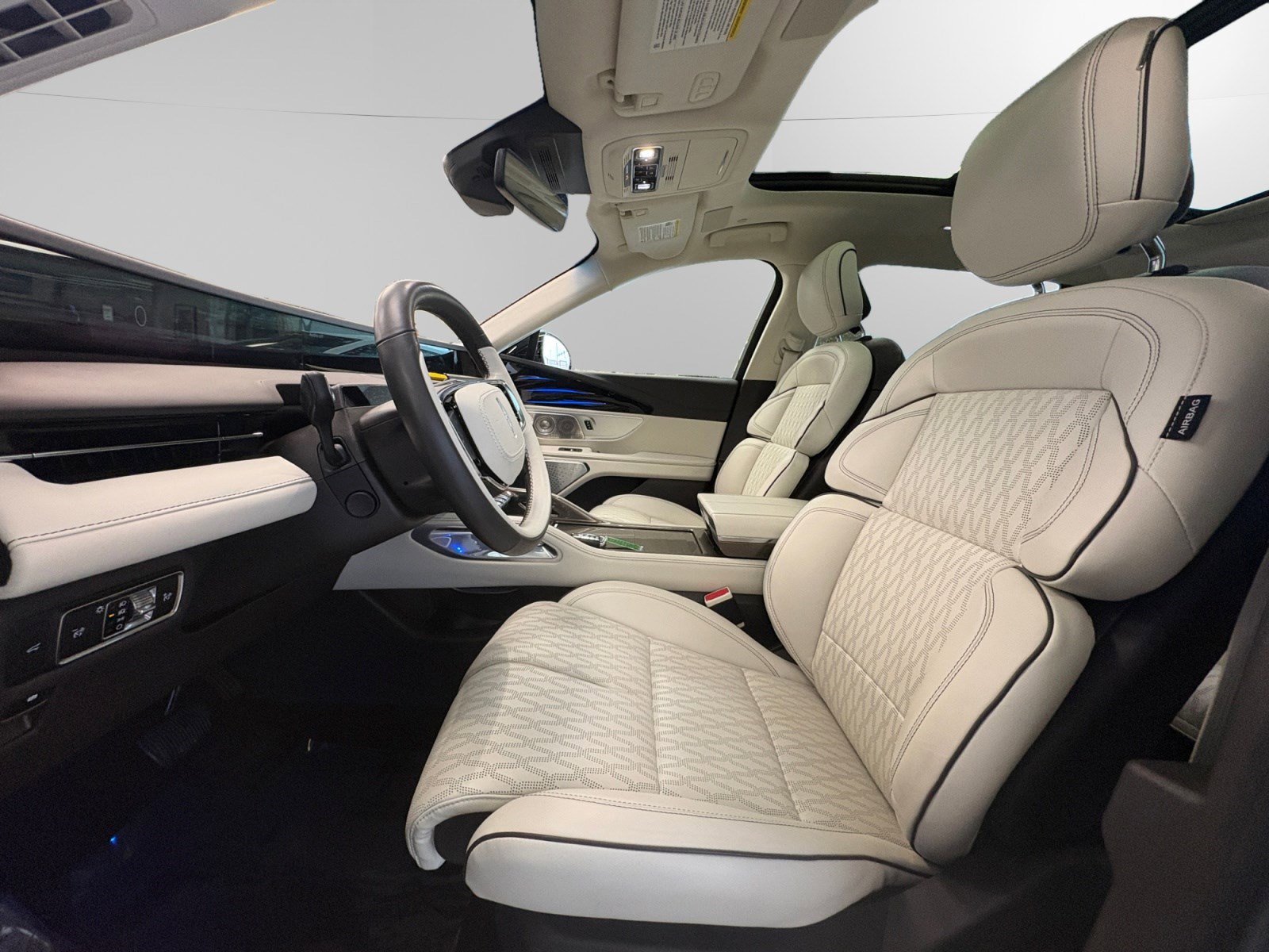 Certified 2024 Lincoln Nautilus Black Label w/ Jet Appearance Package (87T) image 9