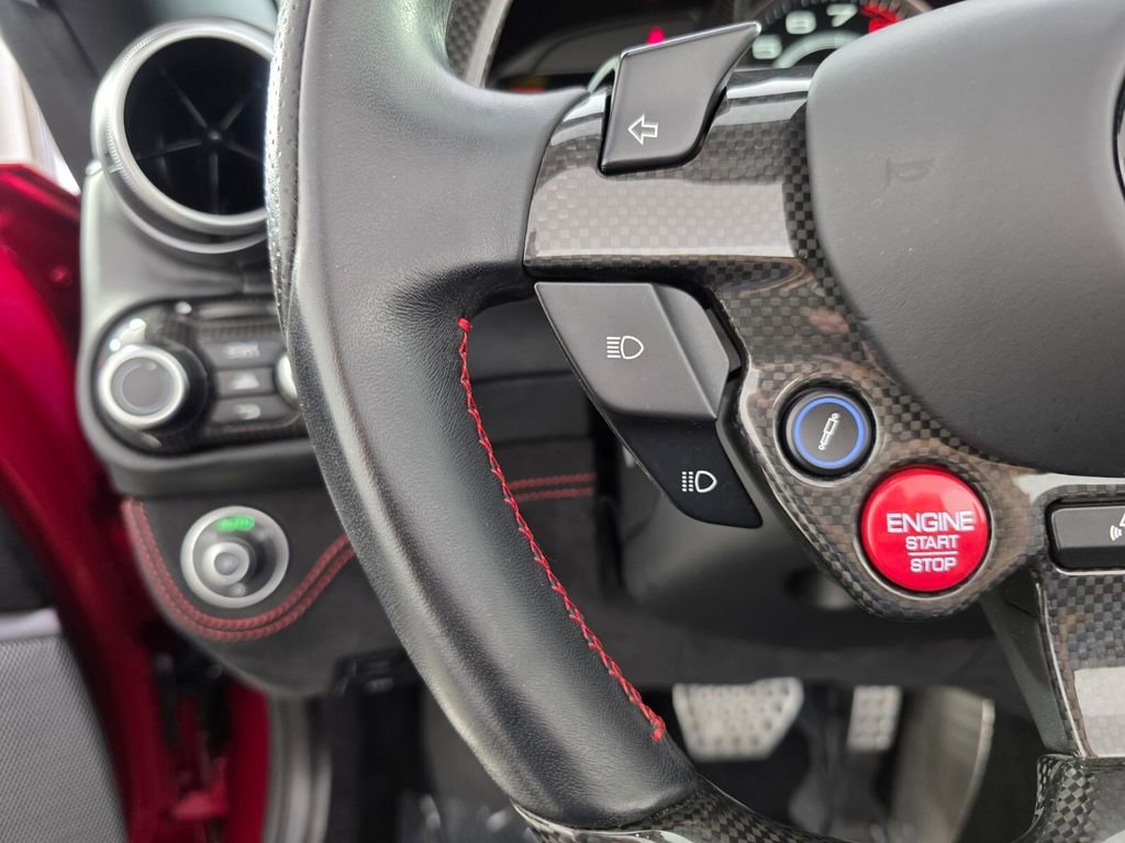 Used 2022 Ferrari Portofino M RWD image 18