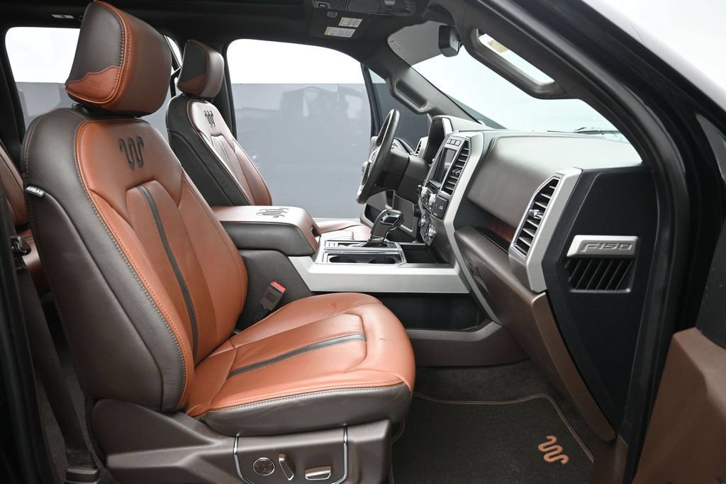 Used 2018 Ford F150 King Ranch w/ Equipment Group 601A Luxury AWD/4WD image 35