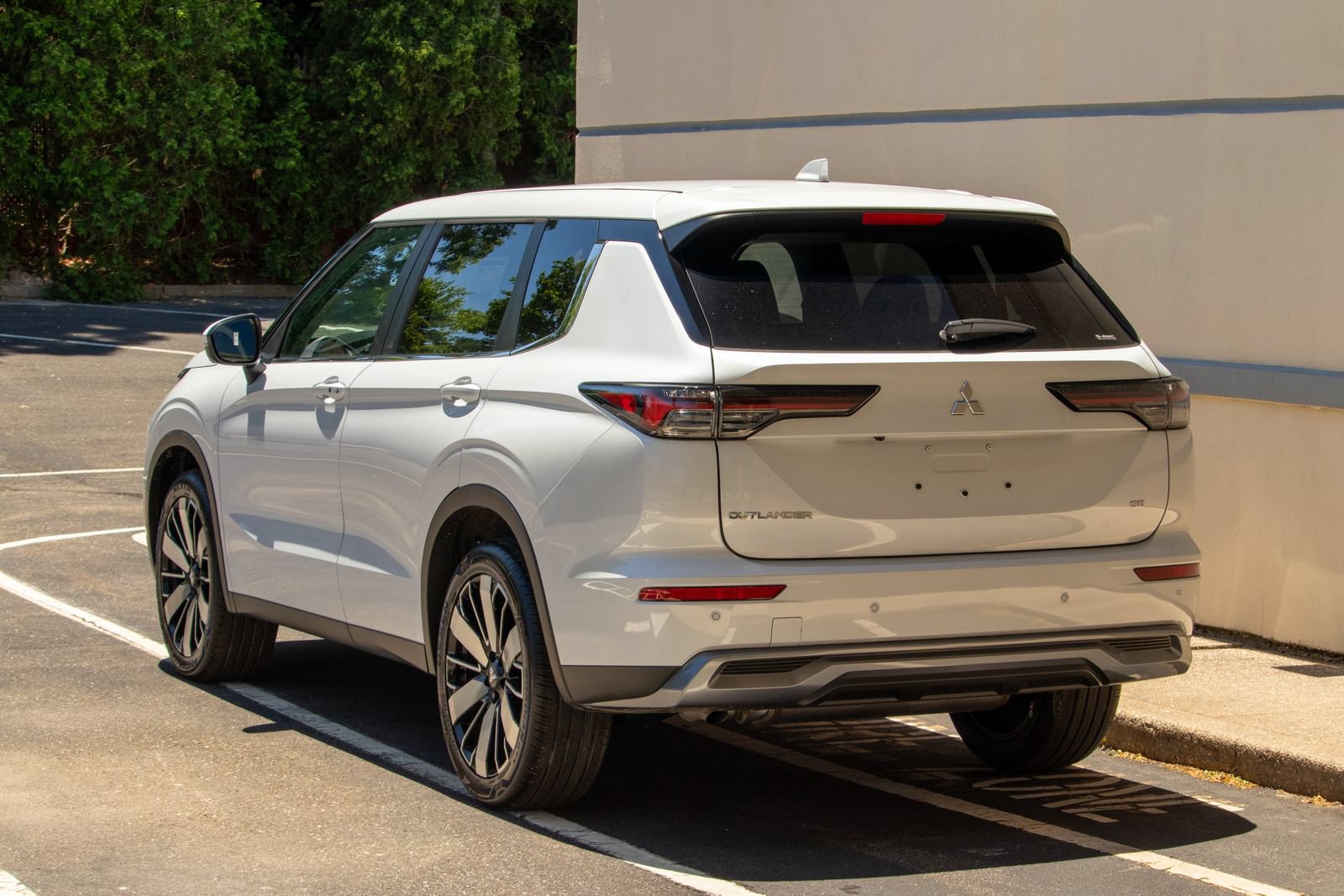 New 2026 Mitsubishi Outlander SE AWD/4WD image 6