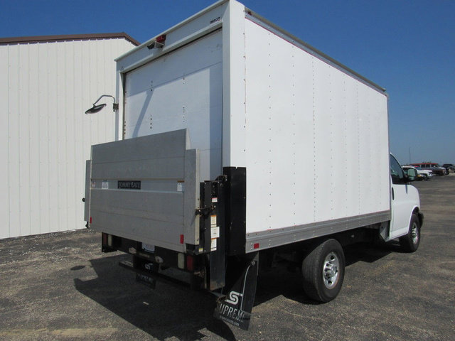 Used 2021 Chevrolet Express 3500 RWD image 3