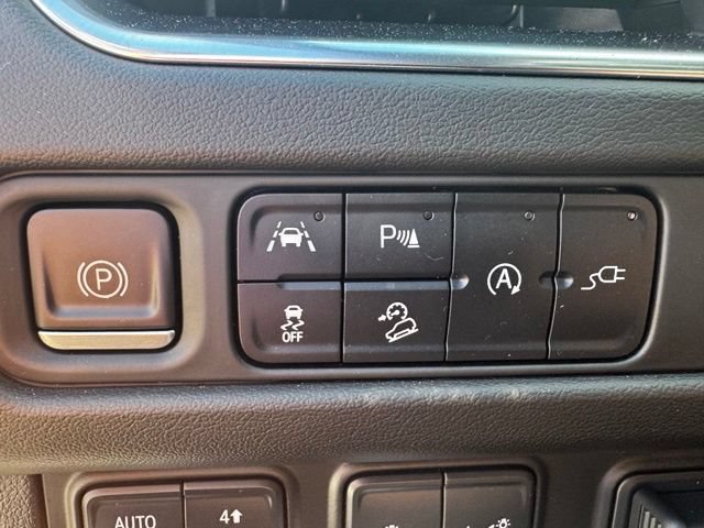 Used 2022 GMC Yukon XL AT4 w/ Max Trailering Package AWD/4WD image 23