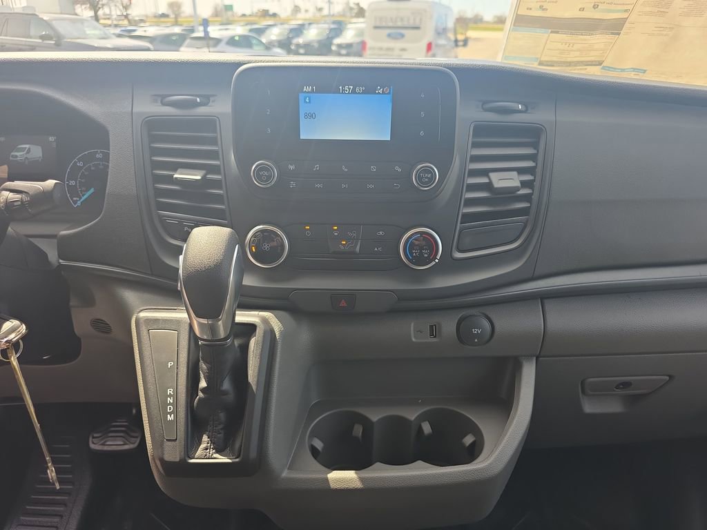 New 2025 Ford Transit 250 148 Medium Roof image 32