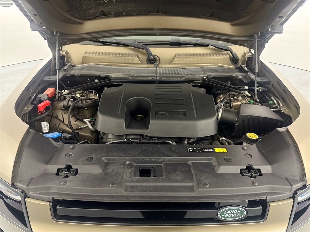 Certified 2023 Land Rover Defender 110 X-Dynamic SE image 29