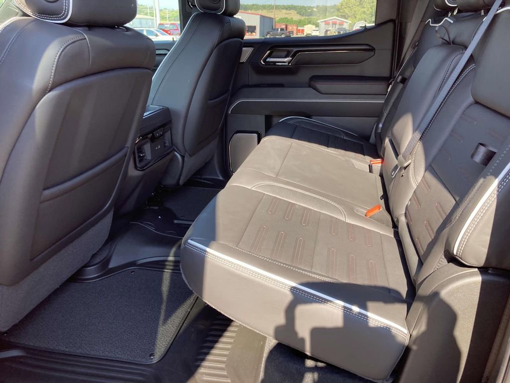New 2025 GMC Sierra 1500 AT4X image 12