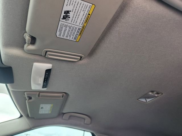 Used 2022 Nissan Kicks S FWD image 27