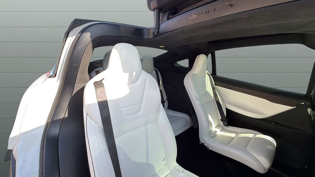 Used 2016 Tesla Model X Performance AWD/4WD image 24