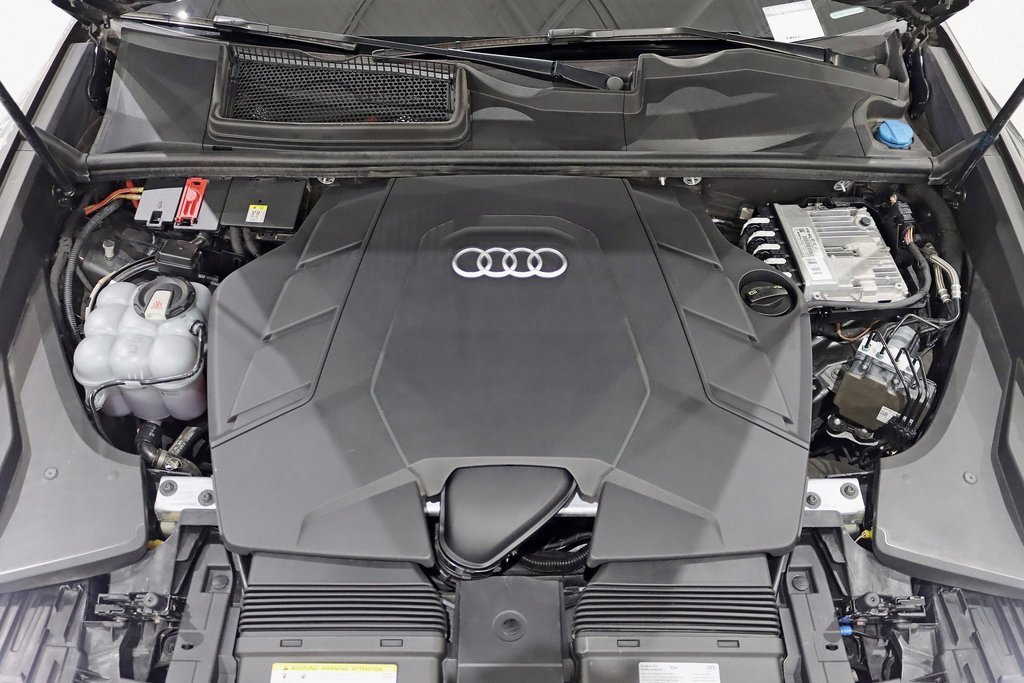 Used 2020 Audi Q8 Premium Plus image 42