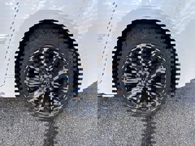 Used 2020 Toyota Corolla SE image 27