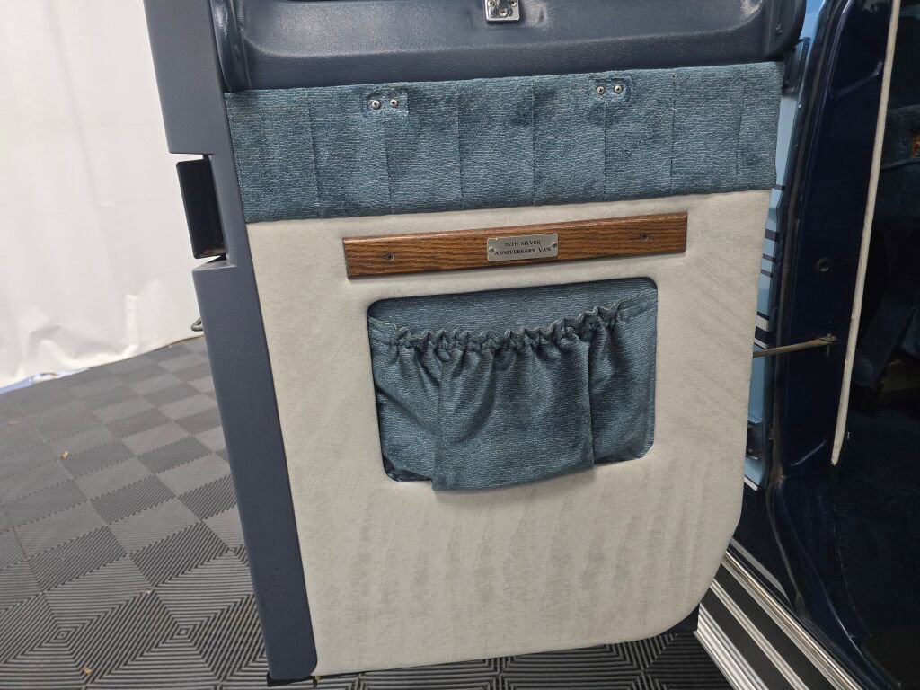 Used 1991 Dodge B2500 image 75