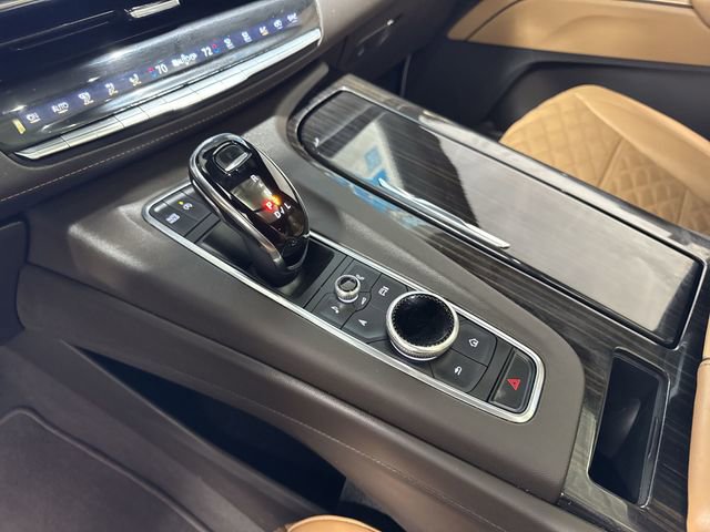 Certified 2021 Cadillac Escalade Premium Luxury w/ Driver Assist Tech Package AWD/4WD image 27