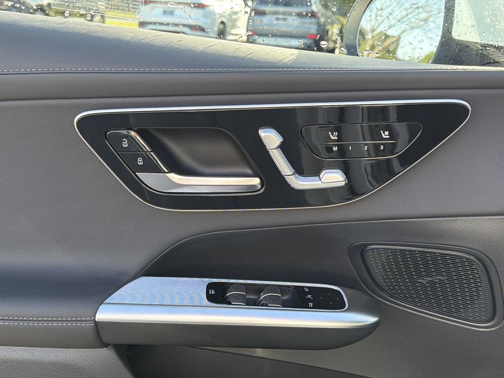 New 2026 Mercedes-Benz GLC 300 4MATIC image 23