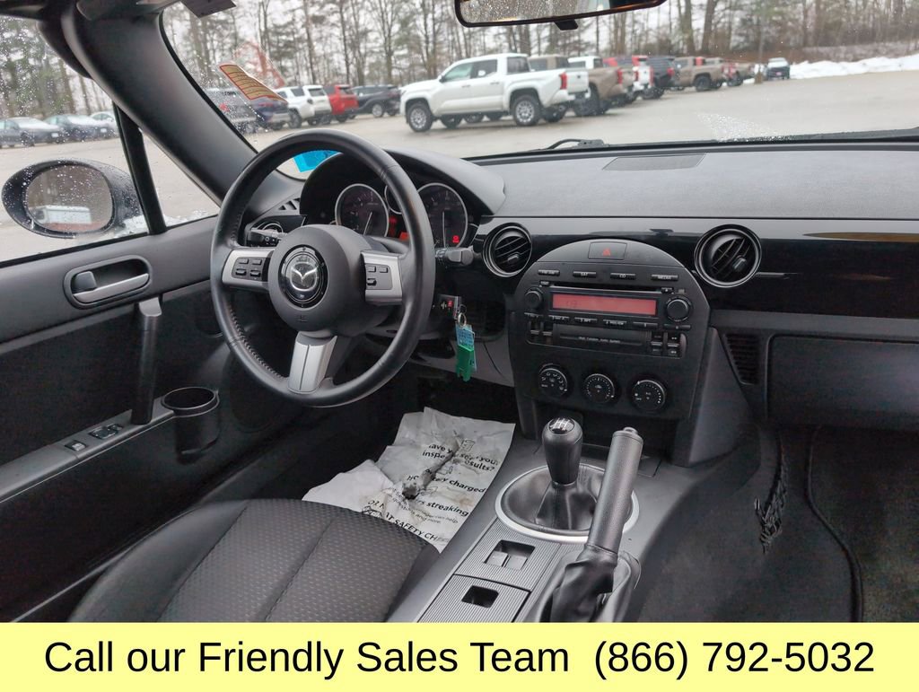 Used 2006 MAZDA MX-5 Miata Touring image 14