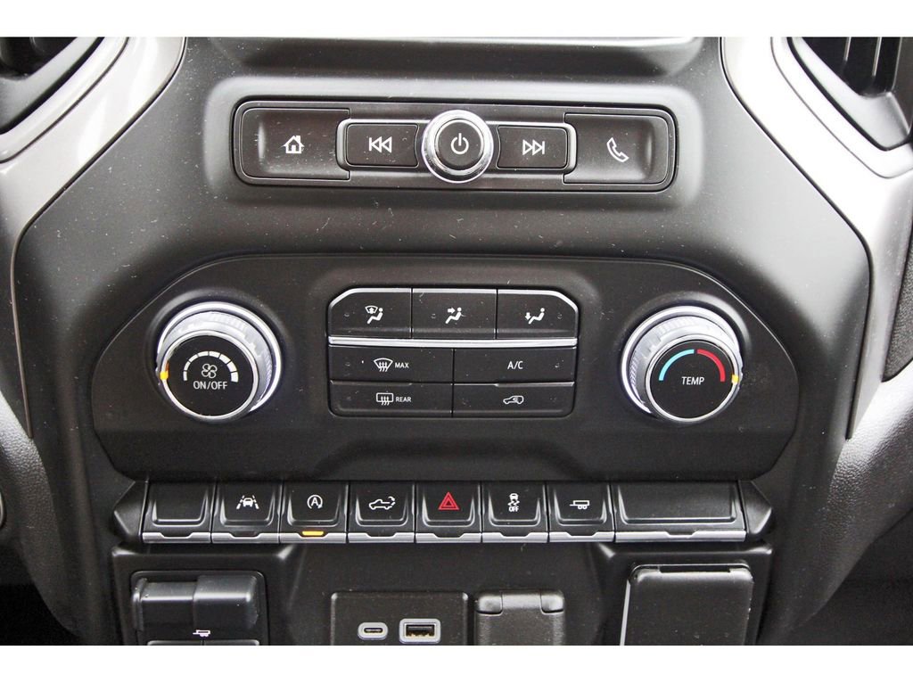 Used 2024 Chevrolet Silverado 1500 Custom image 26