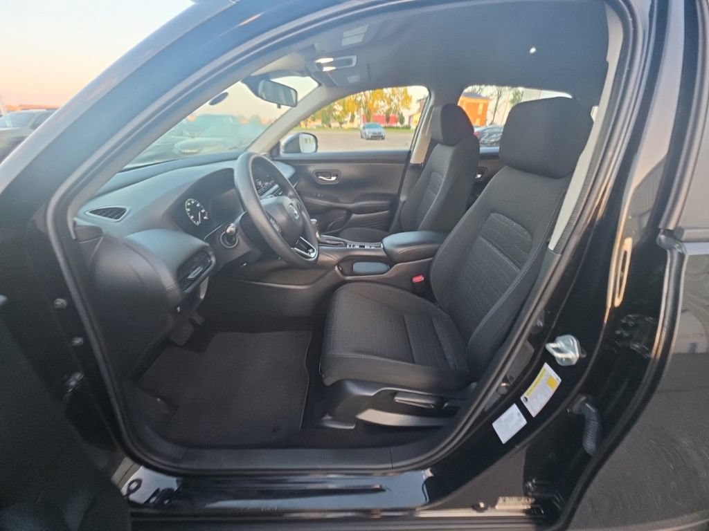 Used 2025 Honda HR-V LX image 13