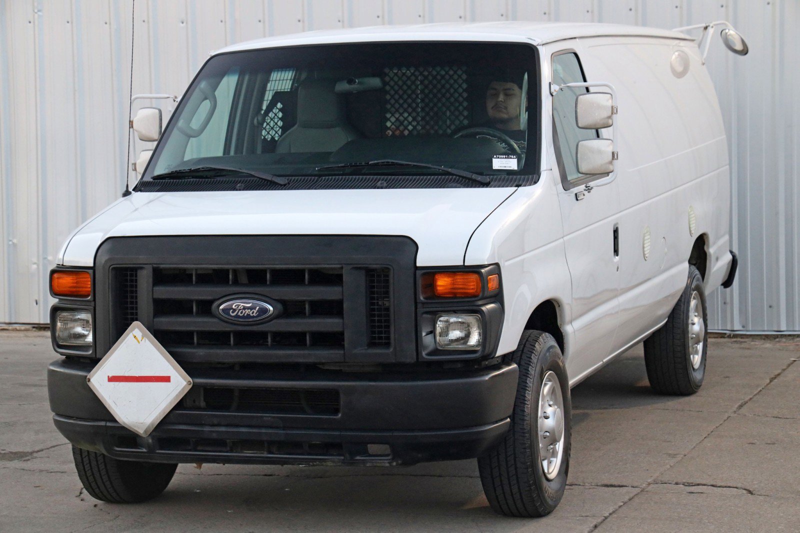 Used 2010 Ford E-350 and Econoline 350 Extended Super Duty image 23