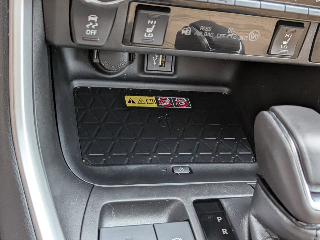 Used 2023 Toyota RAV4 XLE Premium image 26