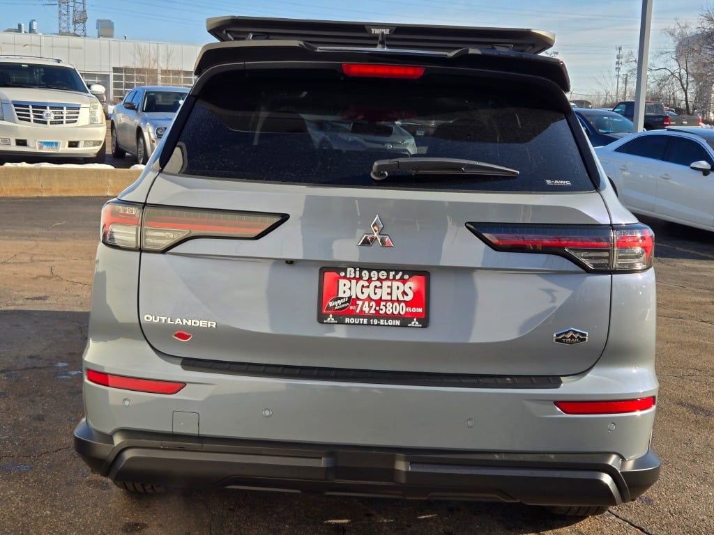 New 2026 Mitsubishi Outlander Trail Edition image 12