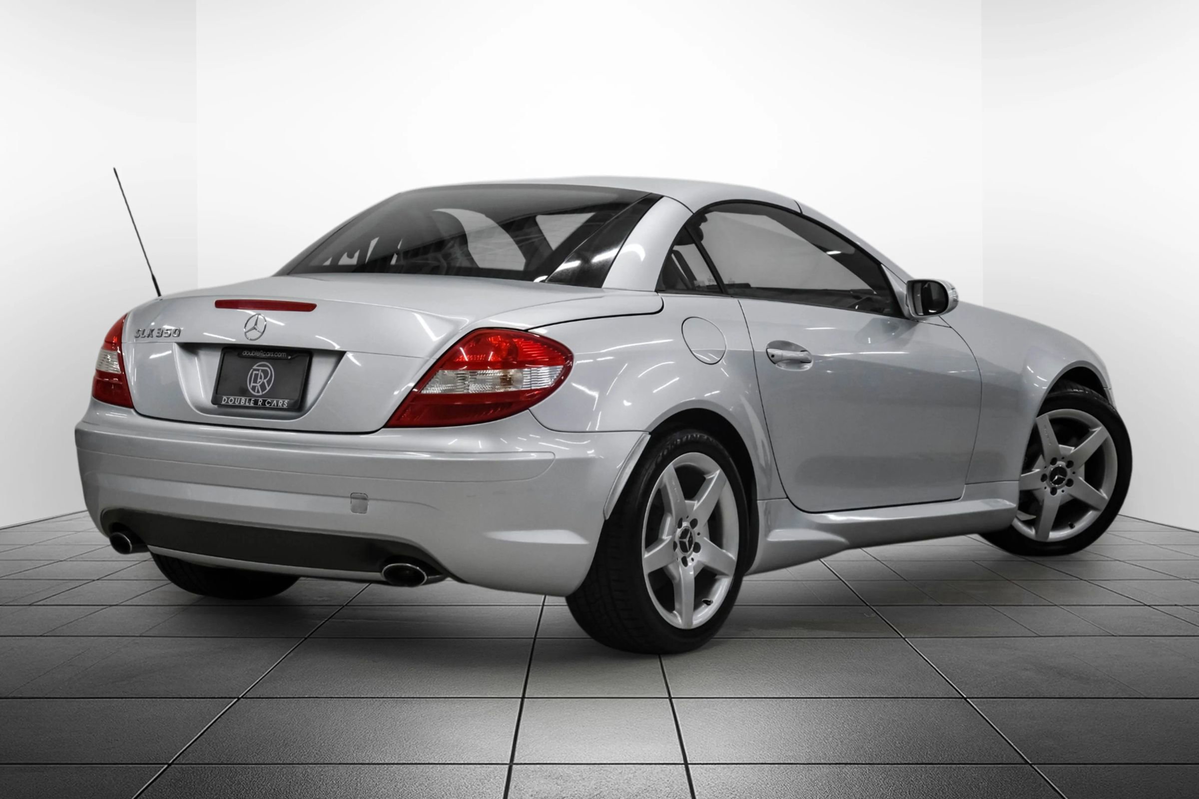 Used 2005 Mercedes-Benz SLK 350 image 9
