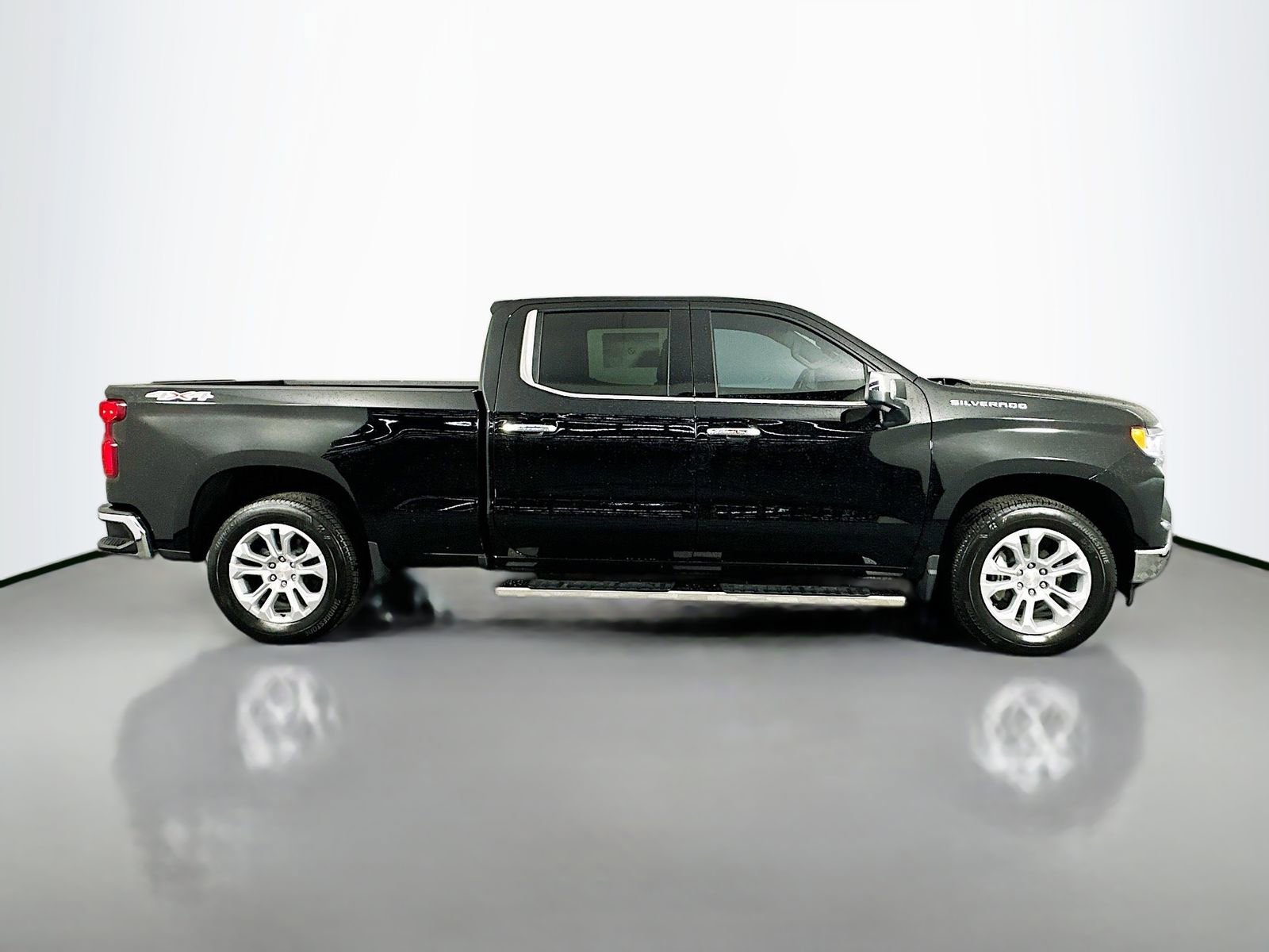 New 2025 Chevrolet Silverado 1500 LTZ w/ Technology Package image 8