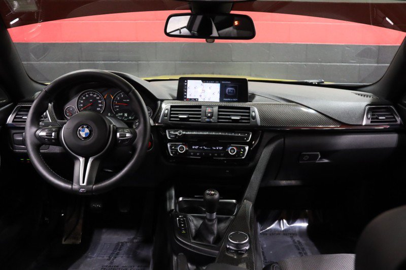 Used 2019 BMW M4 Coupe w/ Executive Package RWD image 42
