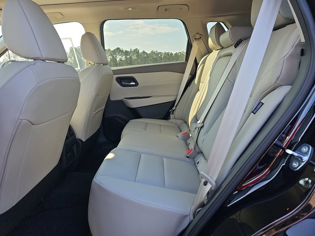 New 2026 Nissan Rogue SV FWD image 18