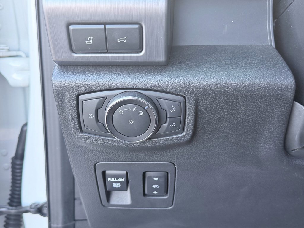 Used 2021 Ford Expedition Platinum image 12