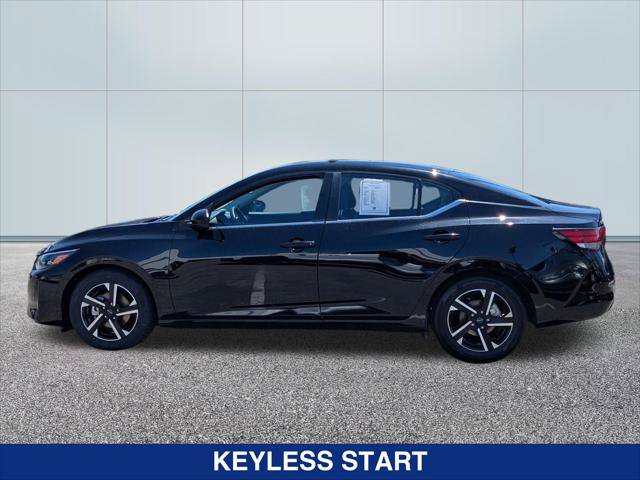Used 2025 Nissan Sentra SV FWD image 2