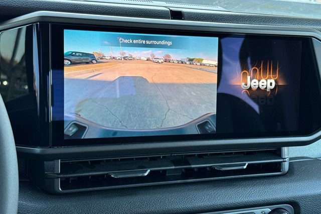 New 2025 Jeep Gladiator Sport AWD/4WD image 19