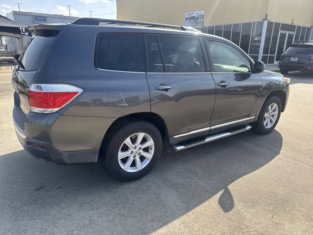 Used 2013 Toyota Highlander Base Plus image 15