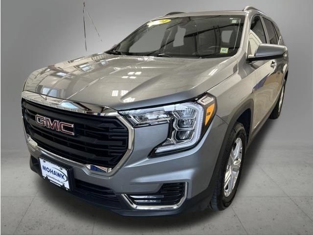 Used 2024 GMC Terrain SLE AWD/4WD image 1