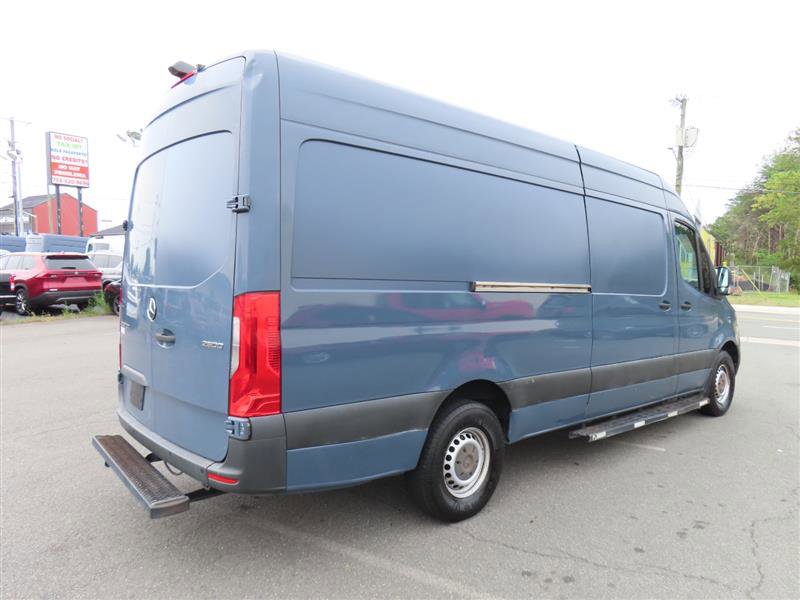 Used 2019 Mercedes-Benz Sprinter 170 image 16