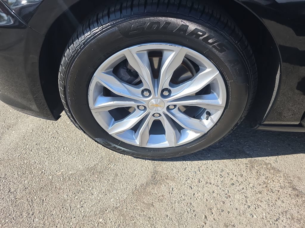 Used 2023 Chevrolet Malibu LT FWD image 22