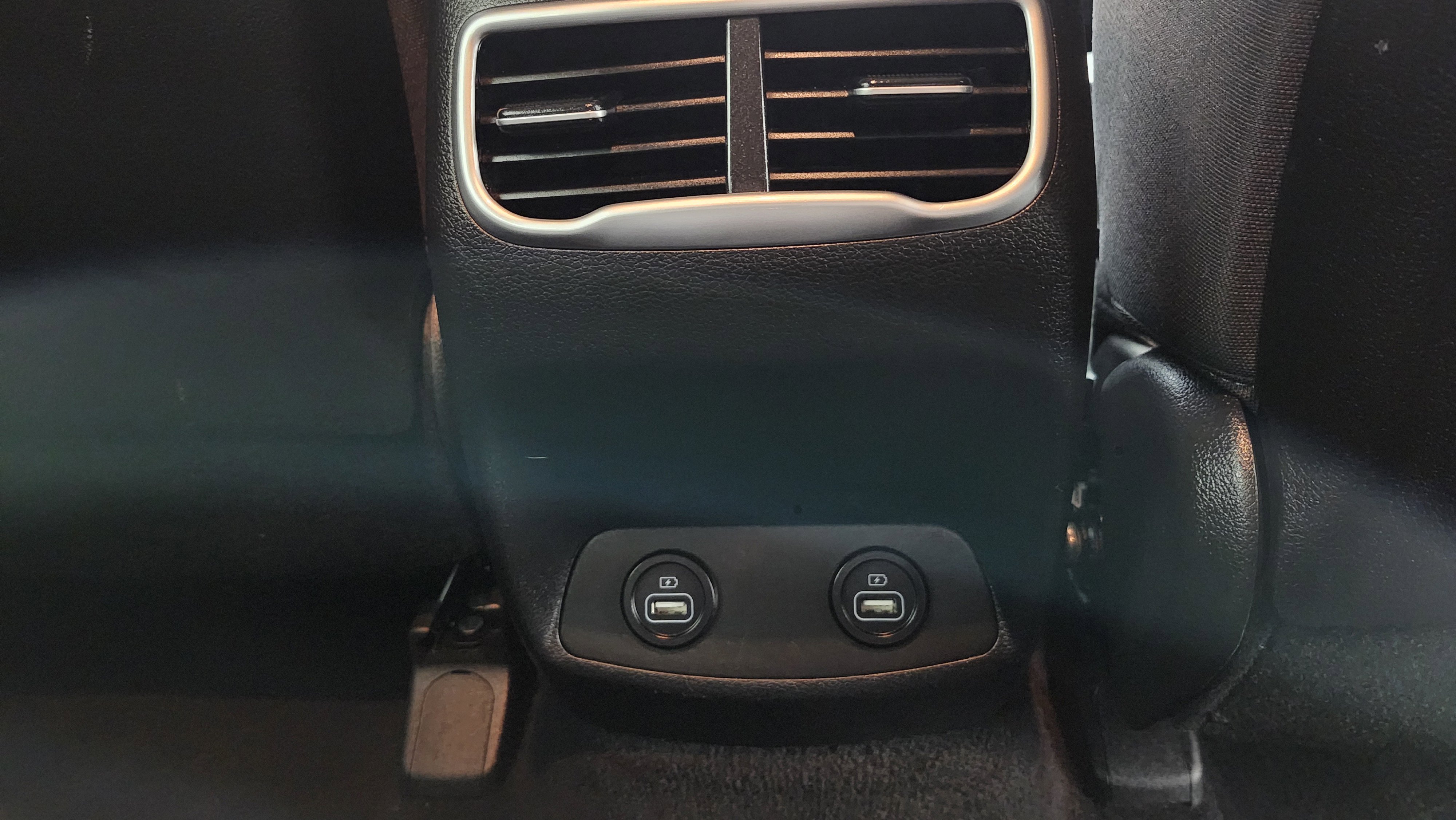 Used 2023 Hyundai Santa Fe SEL image 24