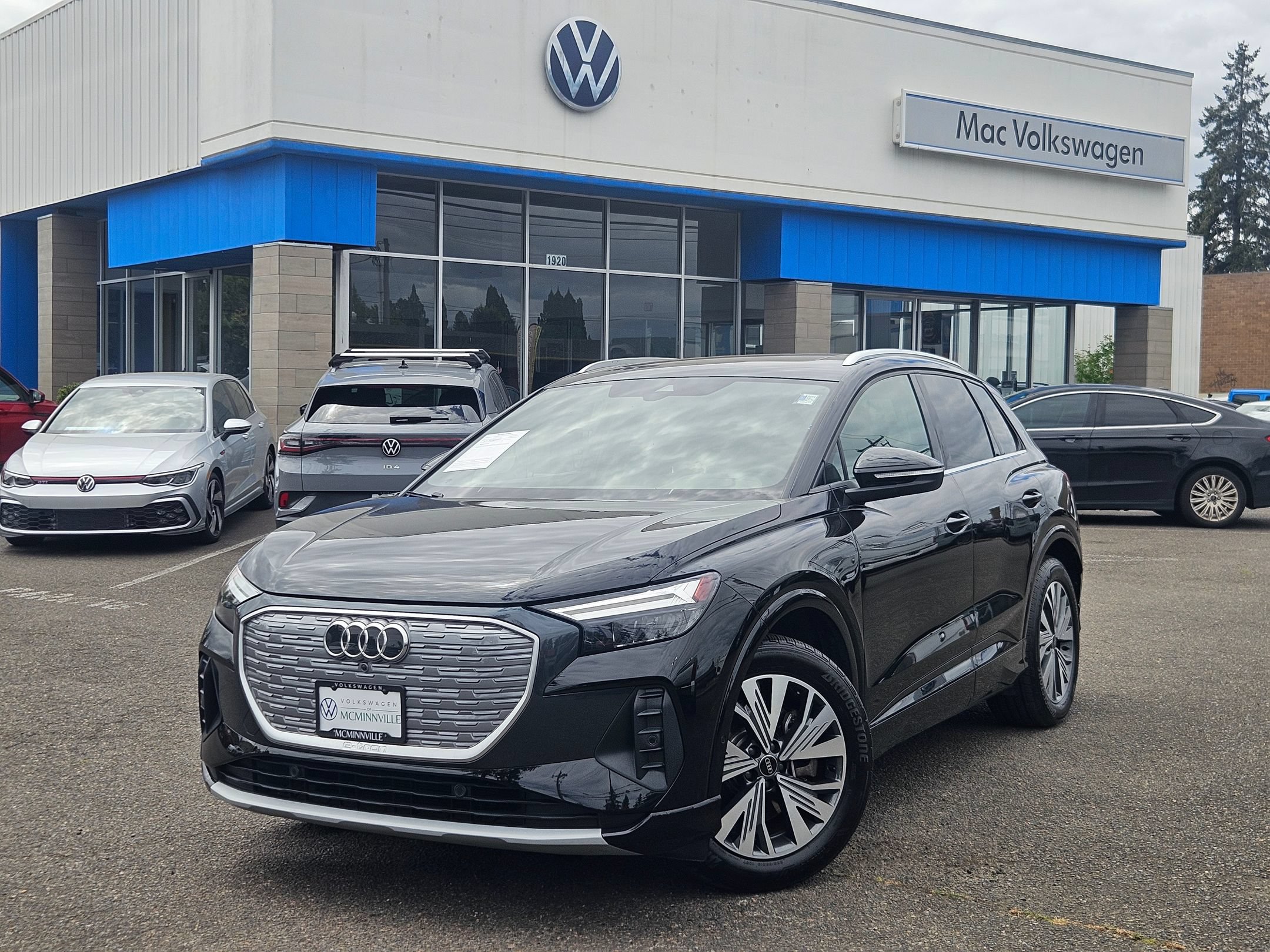 Used 2023 Audi Q4 e-tron Premium Plus w/ Premium Plus RWD image 1