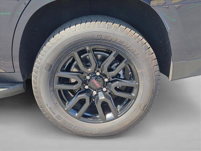 Used 2023 GMC Yukon Denali w/ LPO, Floor Liner Package RWD image 23