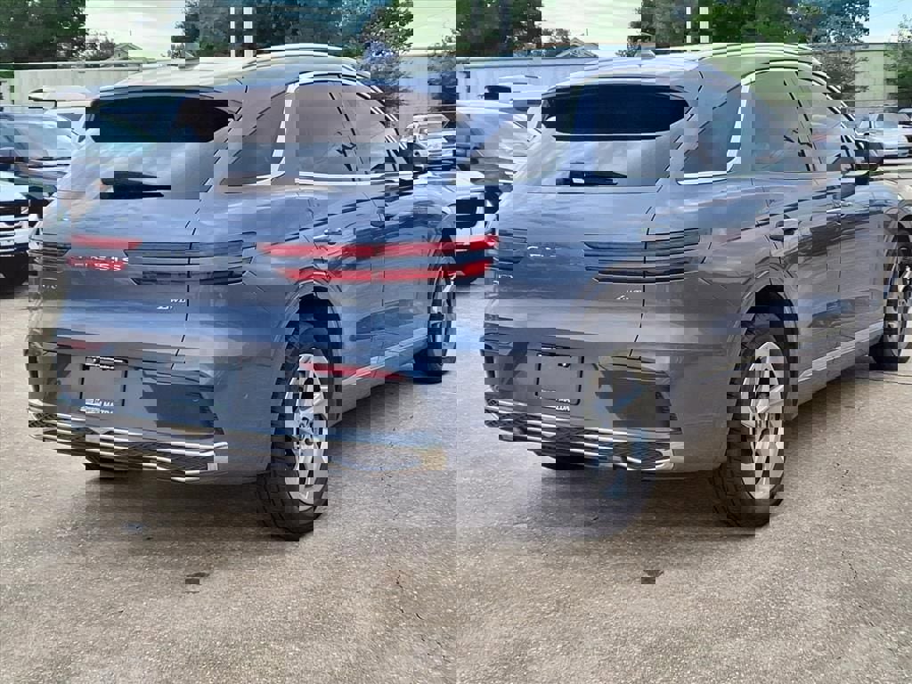 Used 2026 Genesis GV70 2.5T Advanced image 4