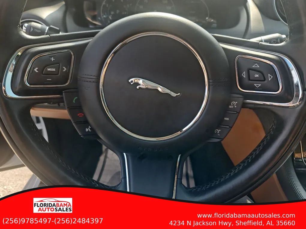 Used 2016 Jaguar XJ L Portfolio AWD/4WD image 17