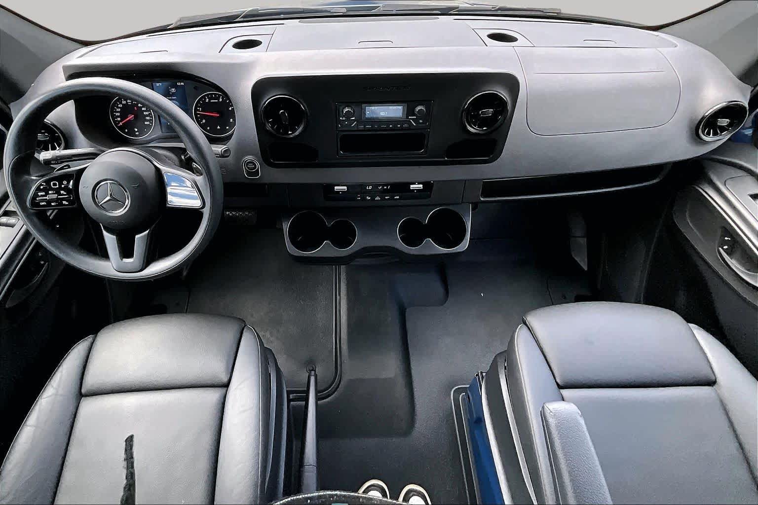 Used 2024 Mercedes-Benz Sprinter 2500 image 15
