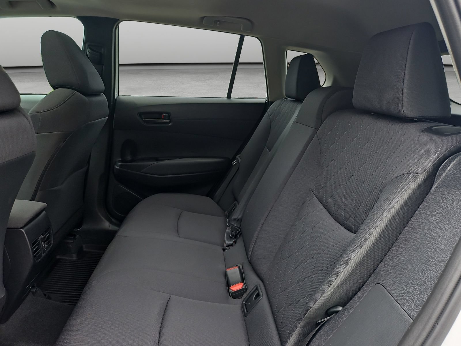 Used 2024 Toyota Corolla Cross LE w/ Moonroof Package FWD image 42