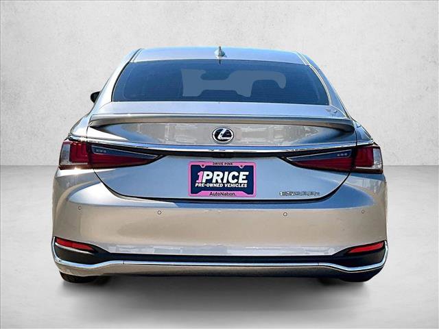 Used 2020 Lexus ES 300h w/ Premium Package image 4