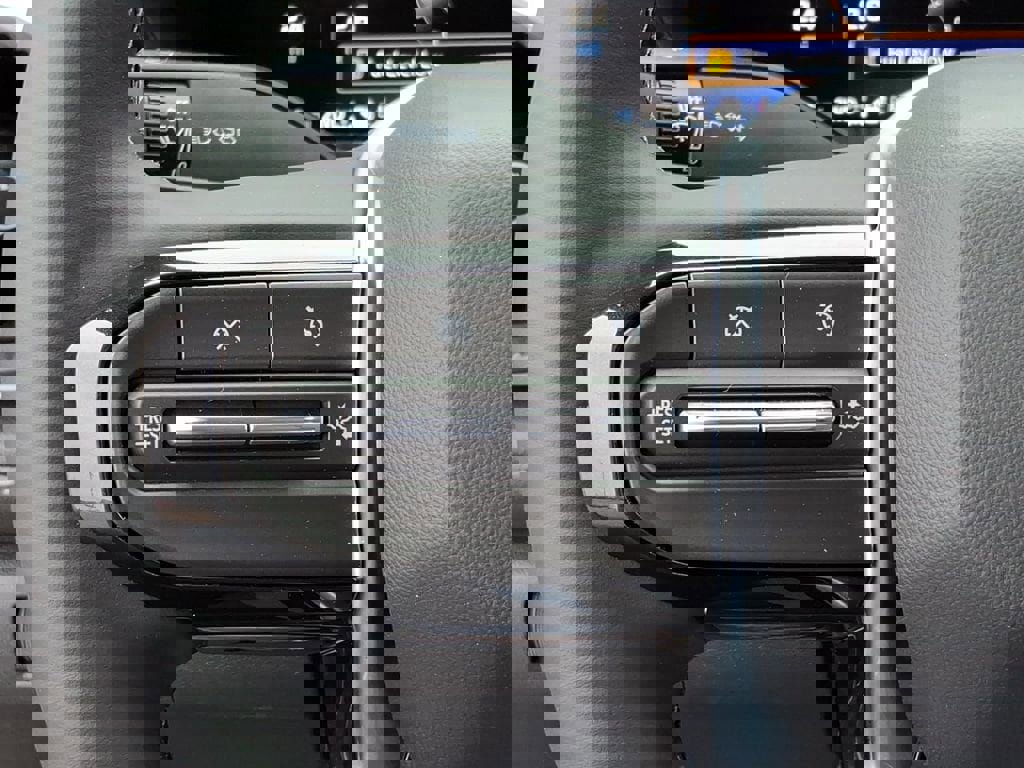 New 2026 Chevrolet Colorado LT image 15