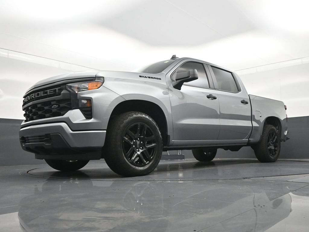 Used 2025 Chevrolet Silverado 1500 Custom w/ Turbomax Blackout Package RWD image 18