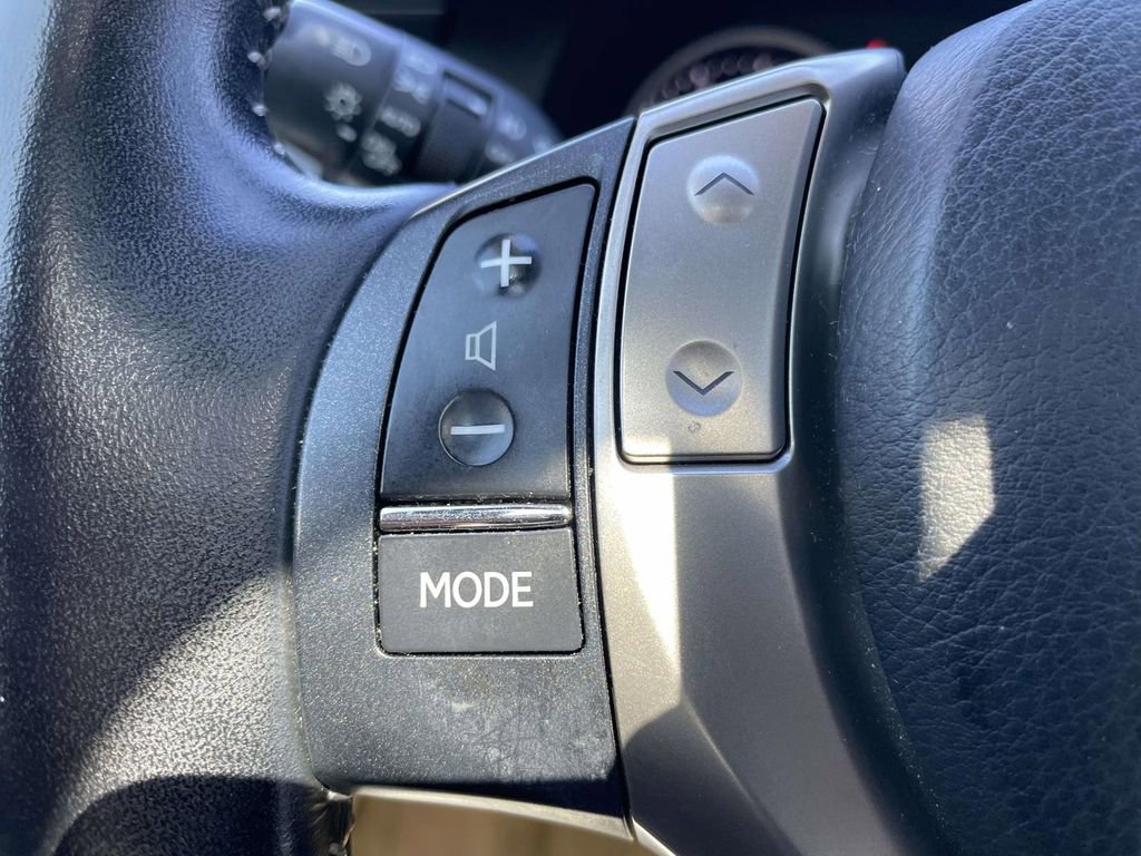 Used 2014 Lexus ES 350 350 w/ Luxury Package image 32