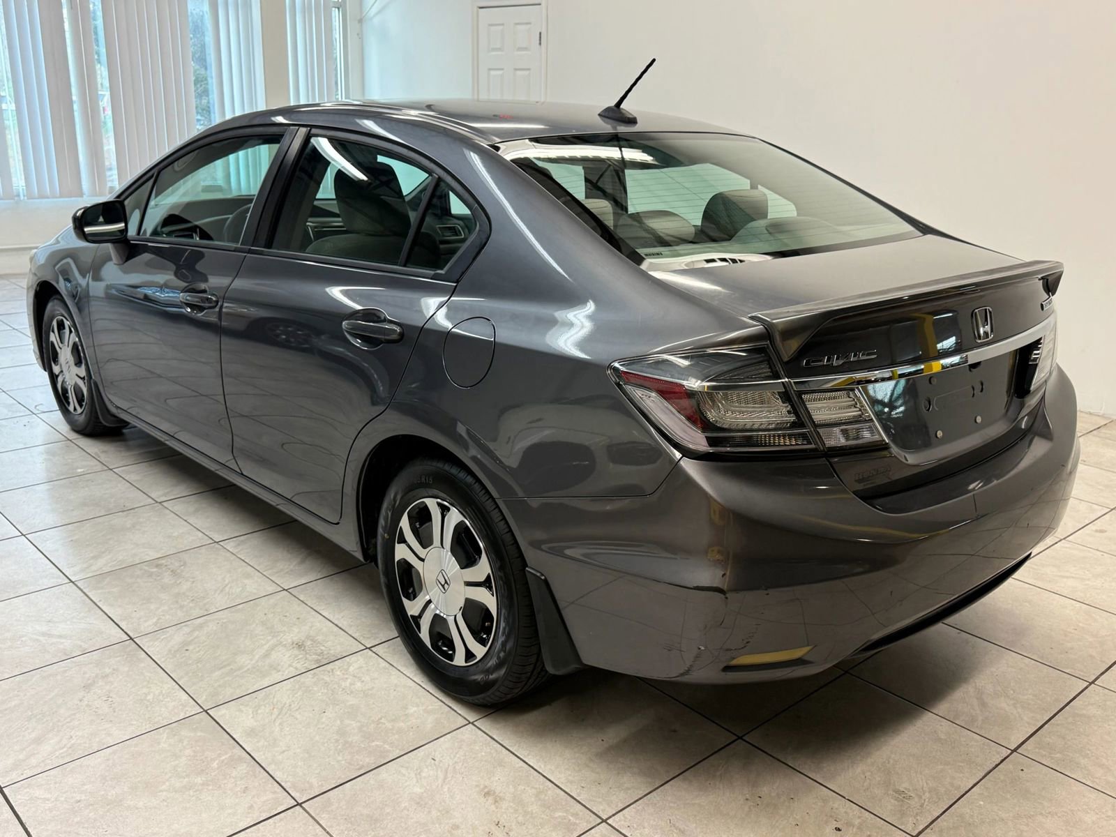 Used 2014 Honda Civic Hybrid Sedan image 7