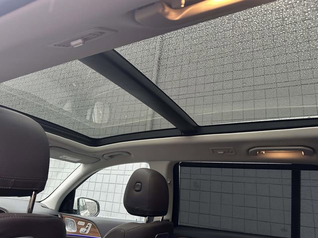 Used 2020 Mercedes-Benz GLS 450 4MATIC image 18